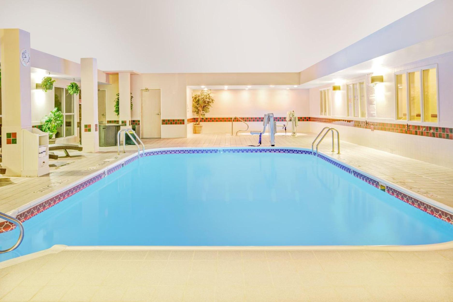 Baymont By Wyndham Dallas/ Love Field Exterior photo