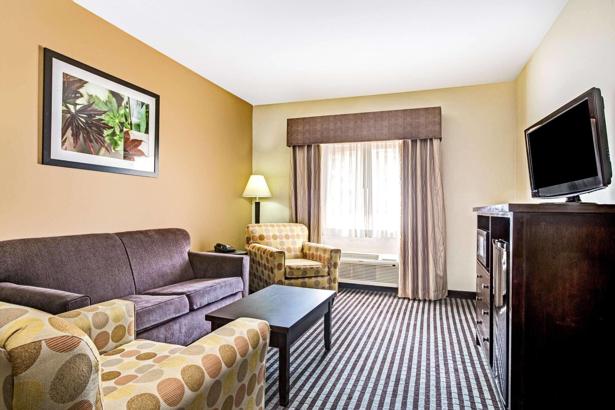Baymont By Wyndham Dallas/ Love Field Exterior photo